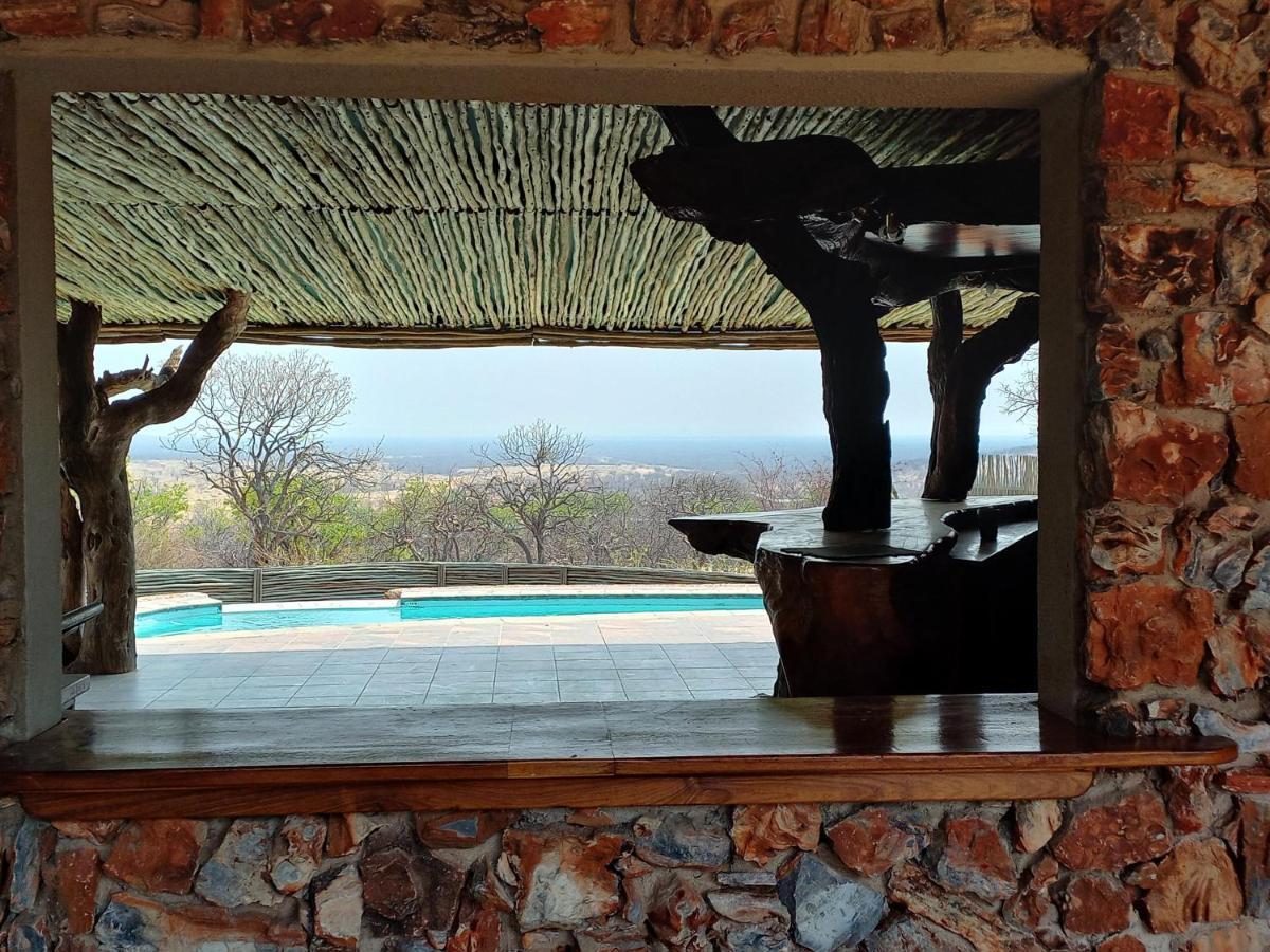 Okutala Etosha Lodge Outjo Exteriör bild